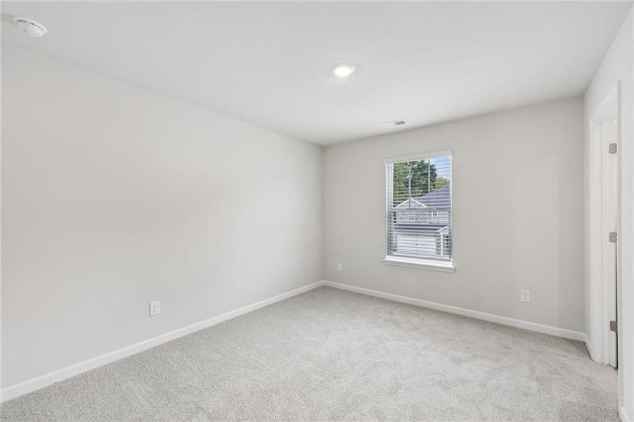Spacious, unfurnished interior of a new home in Westmont Preserve, Powder Springs (Image 58).