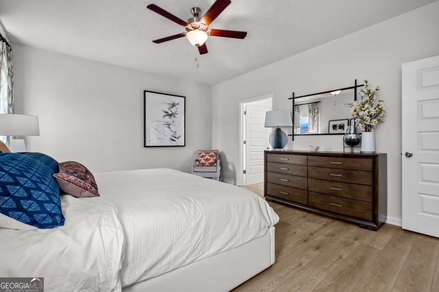 Furnished interior view inside a new home in Cobblestone Crossing Commons, Warner Robins (Image 27).