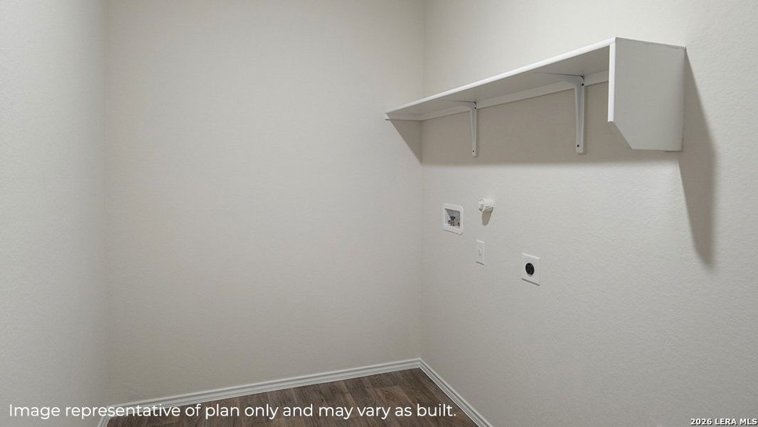 Spacious, unfurnished interior of a new home in Seneca Trails, San Antonio (Image 14).