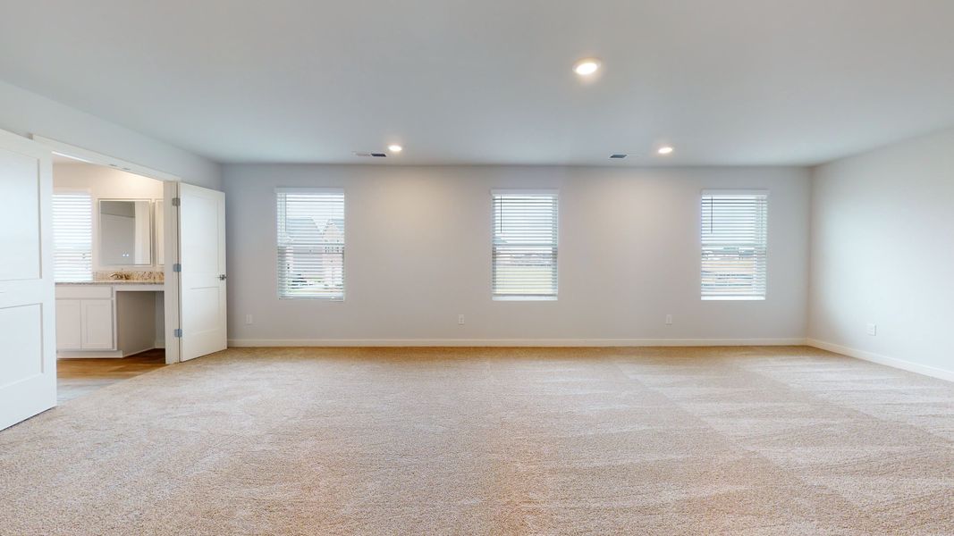 5br New Home in Fairburn, GA.  - Slide 38