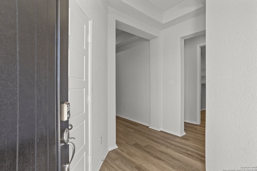 Image 32 of a home in Rhine Valley.