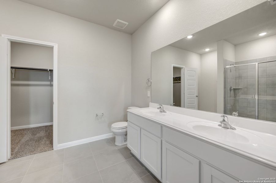 Furnished interior view inside a new home in Paloma Park, Converse (Image 14).