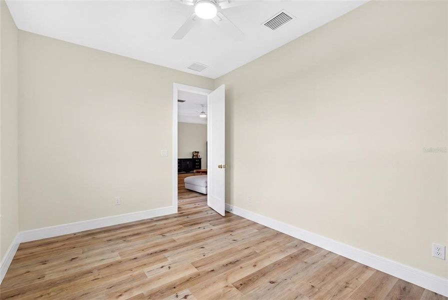 Spacious, unfurnished interior of a new home in , Bushnell (Image 23).