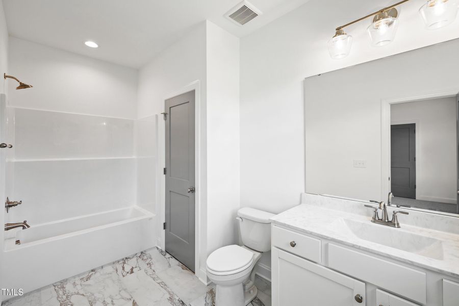 91A36CD8-E530-4B6D-A3A2-5CBBDDE3B6D8