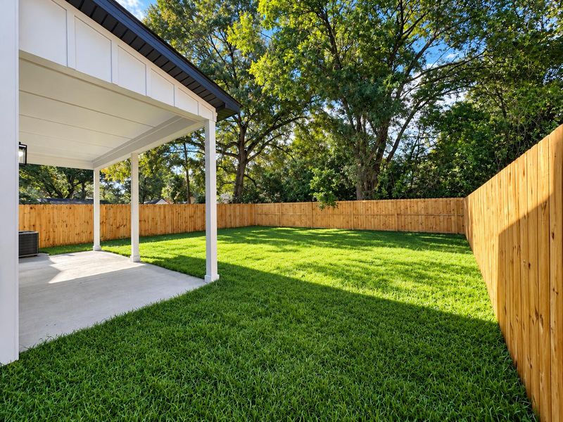 Exterior details and patio area of a home in , North Charleston (Image 32).