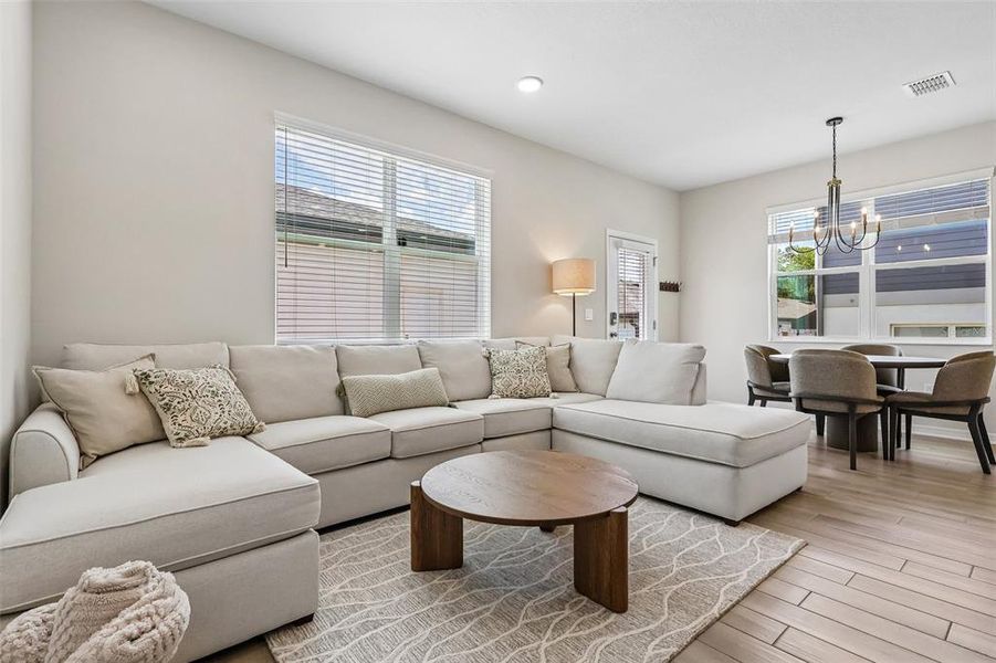 Furnished interior view inside a new home in , Winter Garden (Image 34).