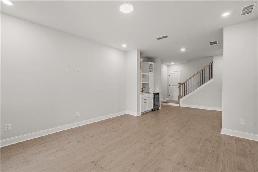 Spacious, unfurnished interior of a new home in Waterside Townhomes, Peachtree Corners (Image 14).