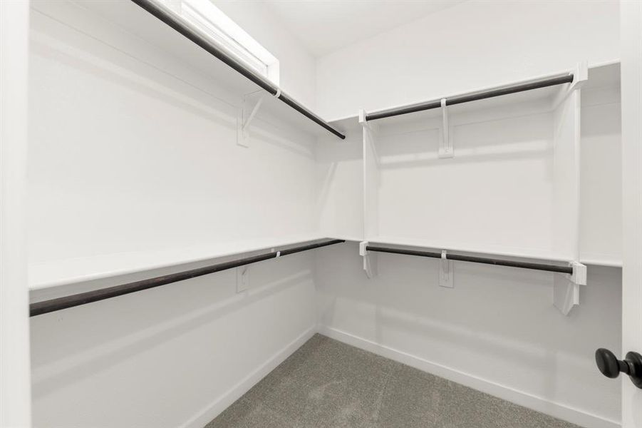 21. 831 Pedernales - Closet
