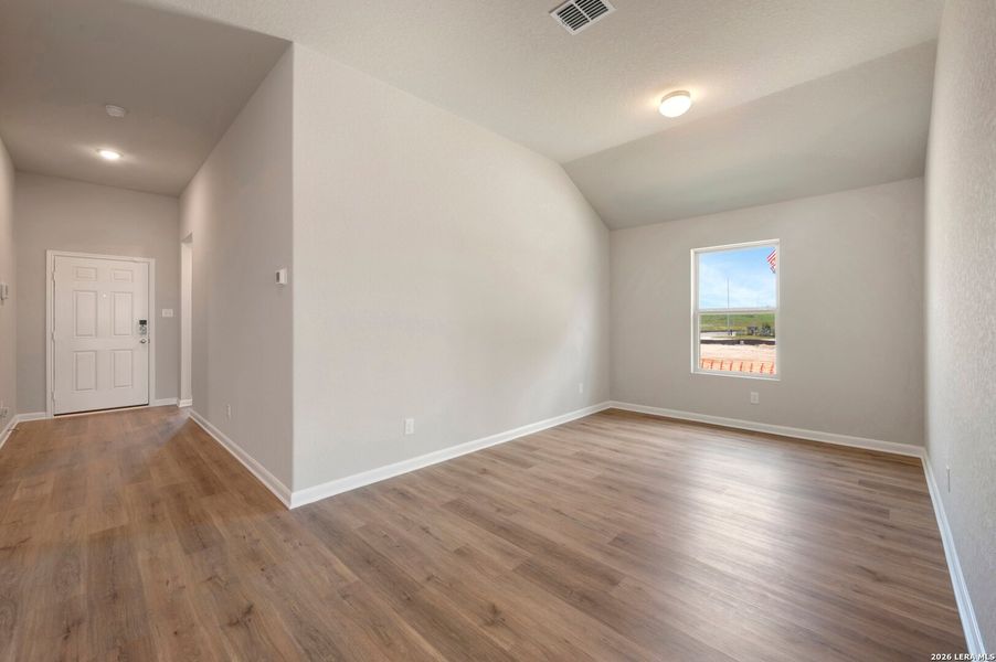Spacious, unfurnished interior of a new home in Legacy Hills, San Antonio (Image 39).
