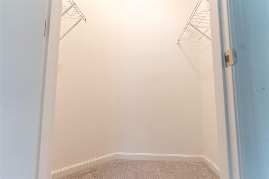 Spacious, unfurnished interior of a new home in , Ocala (Image 23).