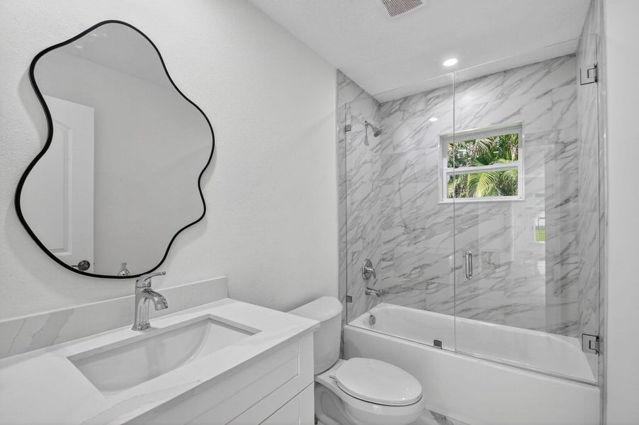 Furnished interior view inside a new home in , West Palm Beach (Image 4).