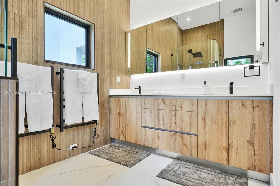 Furnished interior view inside a new home in , Naples (Image 19).