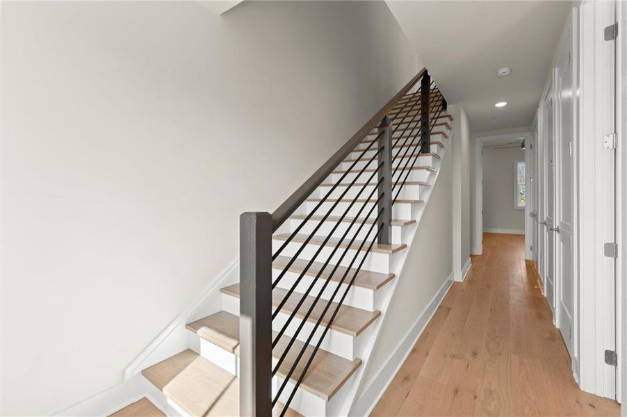 Spacious, unfurnished interior of a new home in , Alpharetta (Image 44).