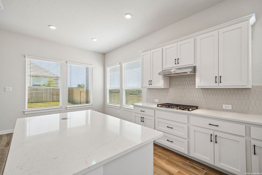 Furnished interior view inside a new home in Meyer Ranch 45's, New Braunfels (Image 7).