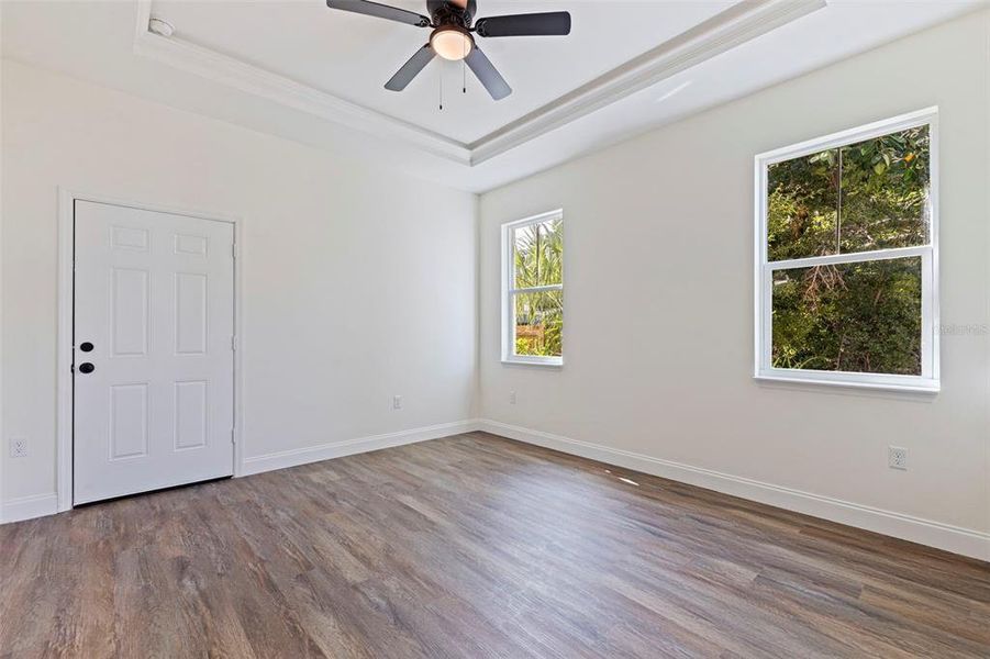 Spacious, unfurnished interior of a new home in , St. Petersburg (Image 30). Spacious, unfurnished interior of a new home in , St. Petersburg (Image 30).
