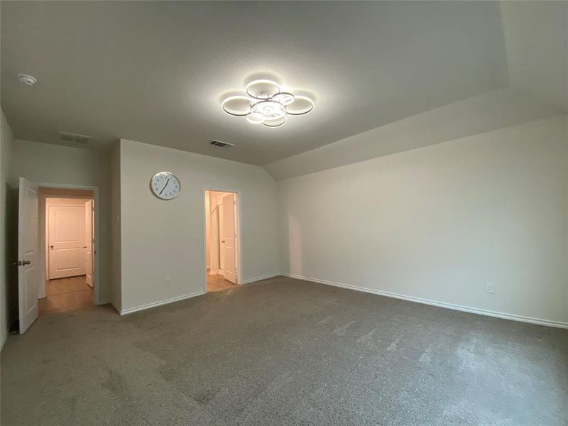 Spacious, unfurnished interior of a new home in Stonehaven, Caddo Mills (Image 34). Spacious, unfurnished interior of a new home in Stonehaven, Caddo Mills (Image 34).