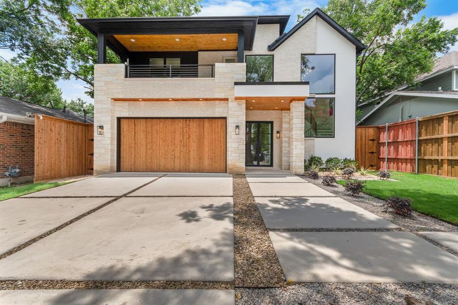 Front exterior of a new home in , Dallas, TX, highlighting curb appeal (Image 1). Front exterior of a new home in , Dallas, TX, highlighting curb appeal (Image 1).