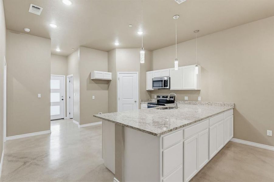 Furnished interior view inside a new home in , Copperas Cove (Image 9). Furnished interior view inside a new home in , Copperas Cove (Image 9).