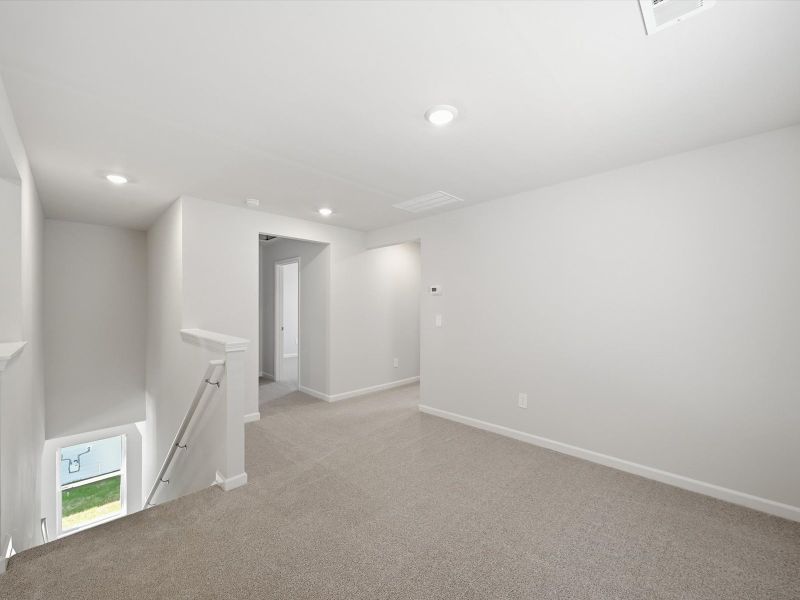Spacious, unfurnished interior of a new home in Pleasant Brook, Piedmont (Image 15). Spacious, unfurnished interior of a new home in Pleasant Brook, Piedmont (Image 15).