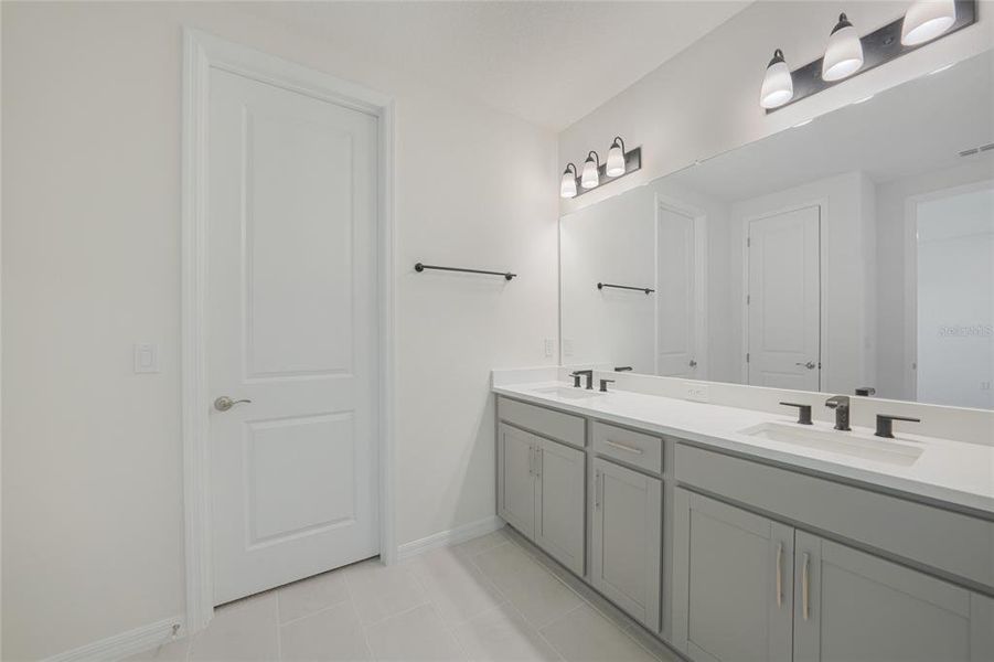 Furnished interior view inside a new home in Turnleaf, Punta Gorda (Image 15). Furnished interior view inside a new home in Turnleaf, Punta Gorda (Image 15).