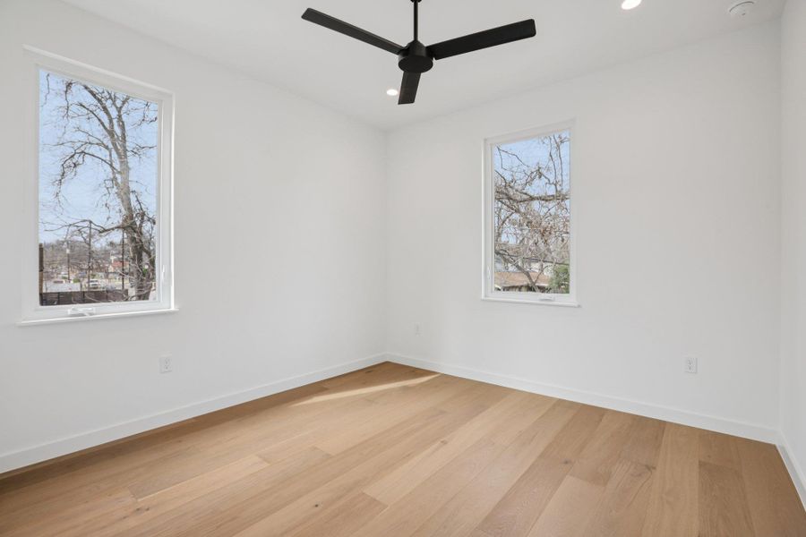 Spacious, unfurnished interior of a new home in , Austin (Image 22).
