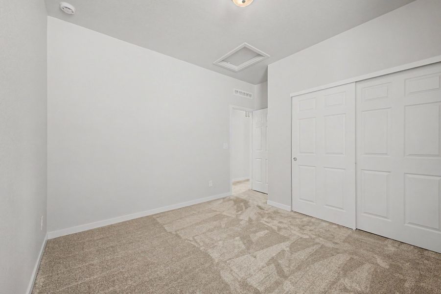 Spacious, unfurnished interior of a new home in Painted Prairie, Aurora (Image 35).