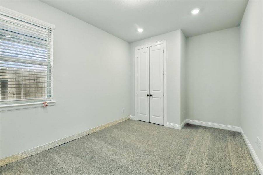 Spacious, unfurnished interior of a new home in Evergreen 40', Conroe (Image 24).