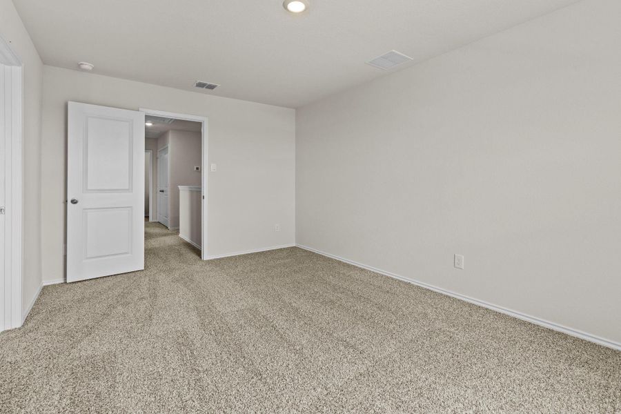 Spacious, unfurnished interior of a new home in Ladera, Luling (Image 27). Spacious, unfurnished interior of a new home in Ladera, Luling (Image 27).