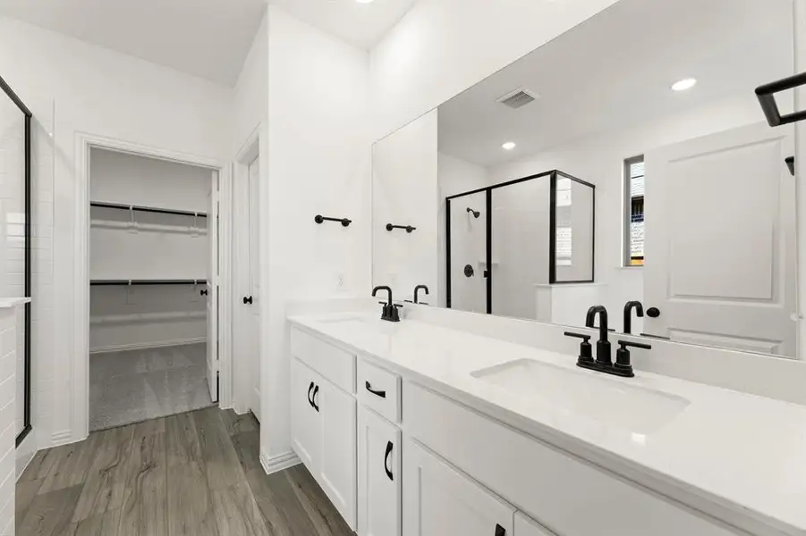 Furnished interior view inside a new home in Gateway Parks, Forney (Image 8).