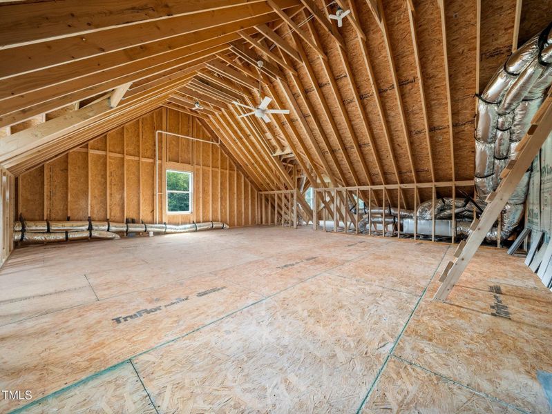 228B2039-DB19-40AB-8847-63E976E9B7F3