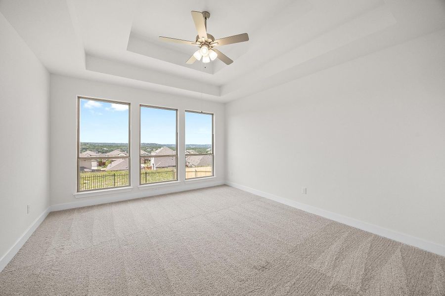 Spacious, unfurnished interior of a new home in Lakeside at Tessera - 50', Lago Vista (Image 12).