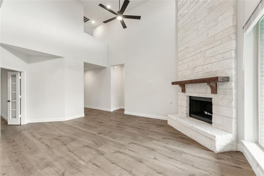 Spacious, unfurnished interior of a new home in Waterscape Classic 50s, Royse City (Image 20). Spacious, unfurnished interior of a new home in Waterscape Classic 50s, Royse City (Image 20).