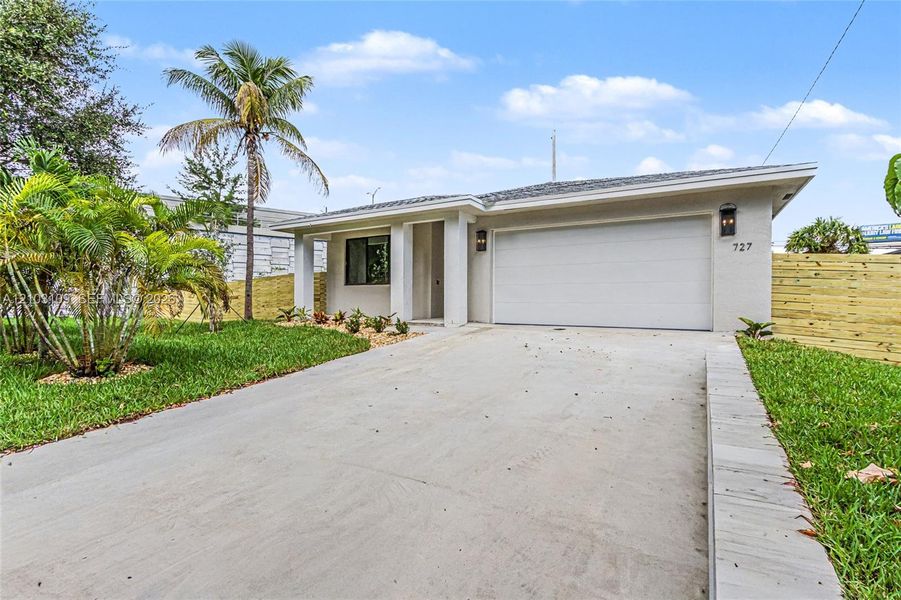 Exterior details and patio area of a home in , Oakland Park (Image 18). Exterior details and patio area of a home in , Oakland Park (Image 18).