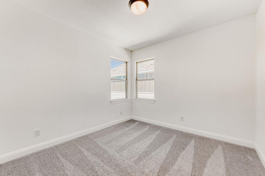 Spacious, unfurnished interior of a new home in The Porch at Du Pre, Buda (Image 16).