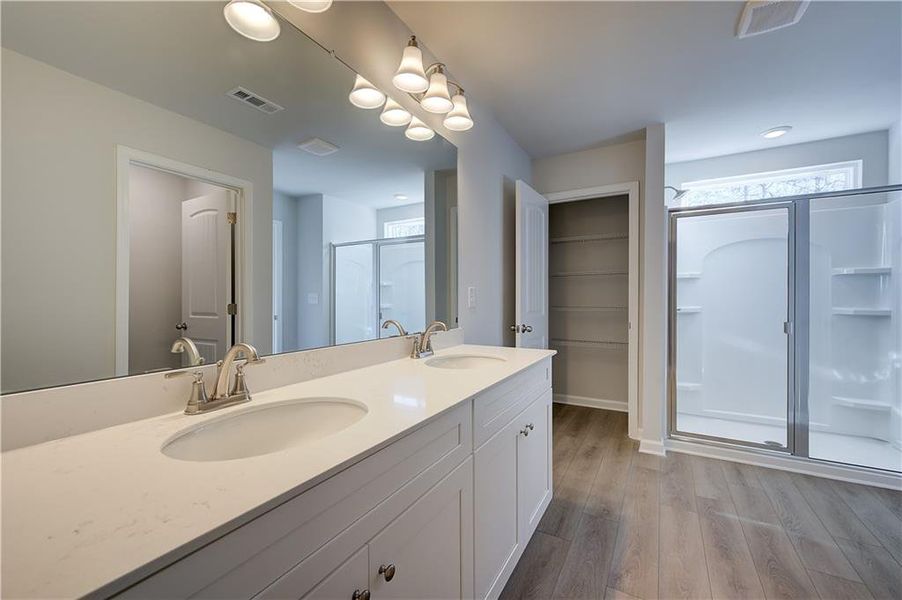 Furnished interior view inside a new home in Auburn Ridge, Riverdale (Image 9). Furnished interior view inside a new home in Auburn Ridge, Riverdale (Image 9).