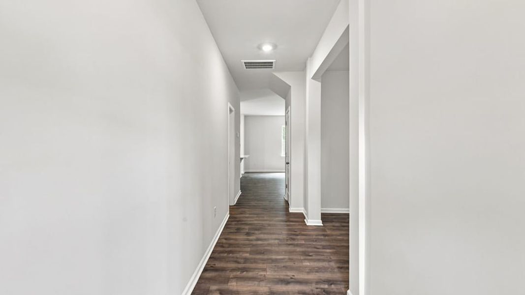 Spacious, unfurnished interior of a new home in Hunters Ridge, Woodruff (Image 17).