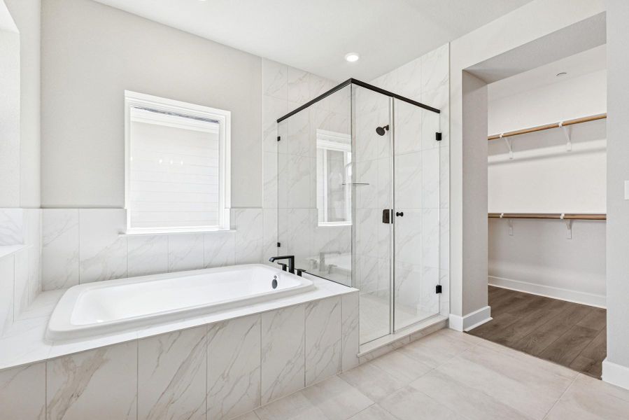 Owner's Bathroom Owner's Bathroom