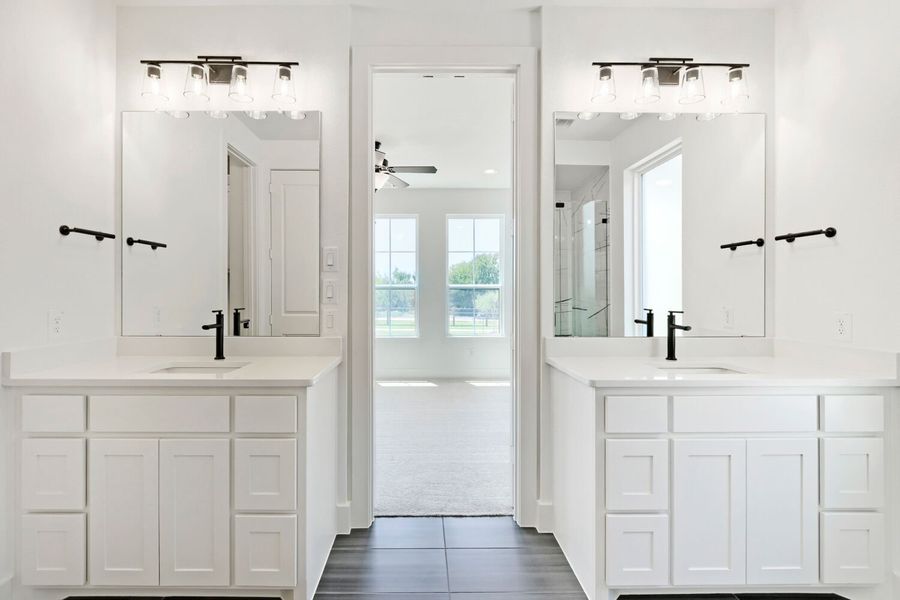 1612 Ramble - Primary Bathroom
