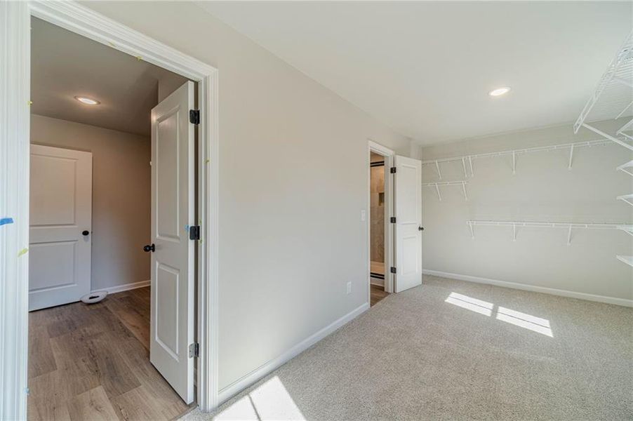 Spacious, unfurnished interior of a new home in , Covington (Image 36).