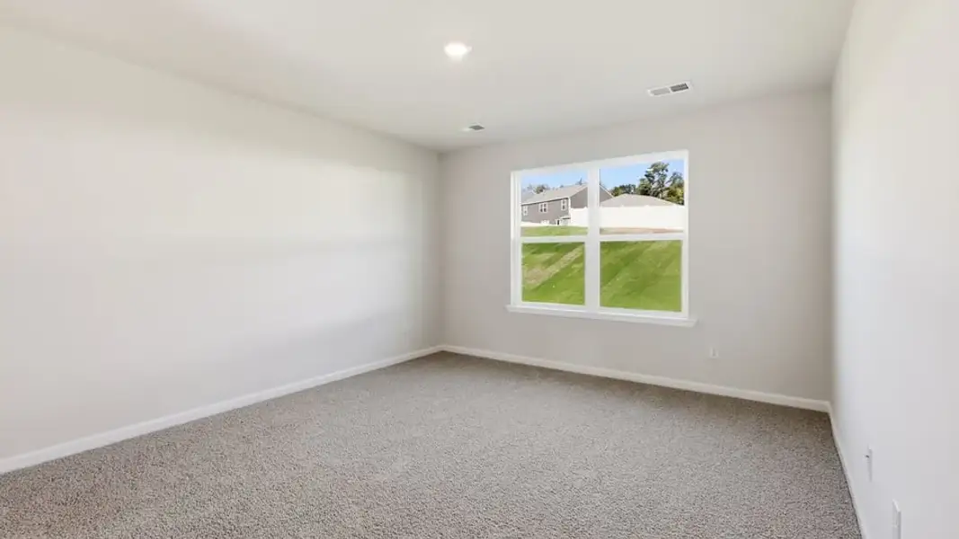 Spacious, unfurnished interior of a new home in Cedar Gap, Fountain Inn (Image 23).