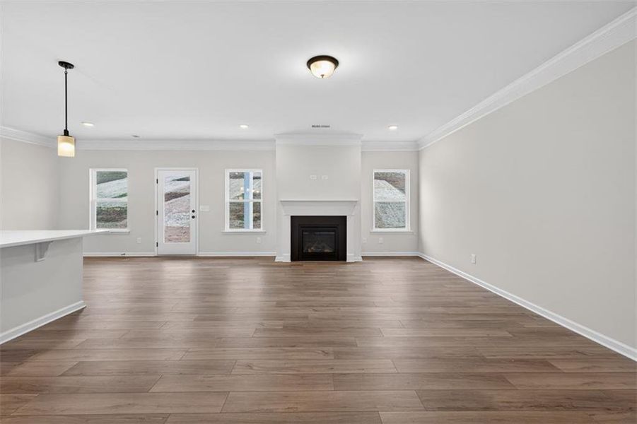 Spacious, unfurnished interior of a new home in Jones Ridge, Dallas (Image 24).