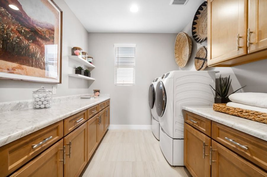 Representative furnished interior of a home built from the Sunrise by Taylor Morrison in Ovation at Meridian 55+, Queen Creek (Image 27).