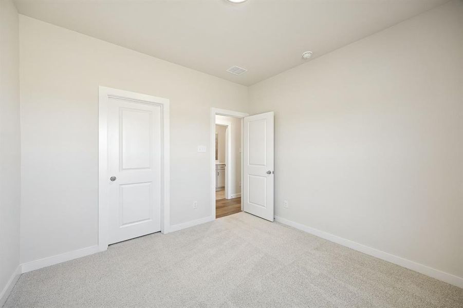 Spacious, unfurnished interior of a new home in Freeman Farms, Kaufman (Image 23). Spacious, unfurnished interior of a new home in Freeman Farms, Kaufman (Image 23).