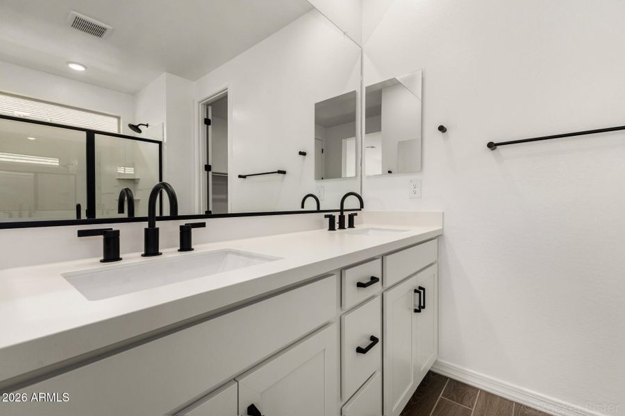 PHX_TylerRanch_Lot 2038_Azure_24197_Owne