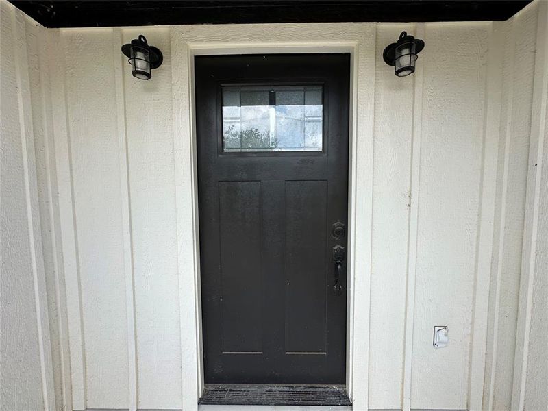 Exterior details and patio area of a home in , Comanche (Image 3).