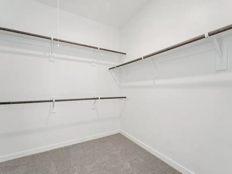 Spacious, unfurnished interior of a new home in Massey Oaks Village, Pearland (Image 16). Spacious, unfurnished interior of a new home in Massey Oaks Village, Pearland (Image 16).