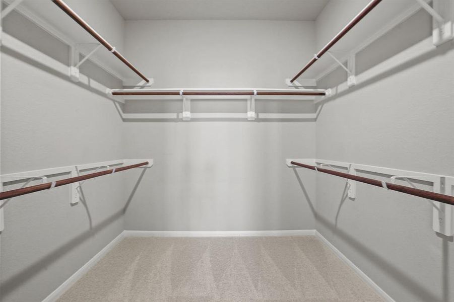 Large walk-in closet in owner's suite