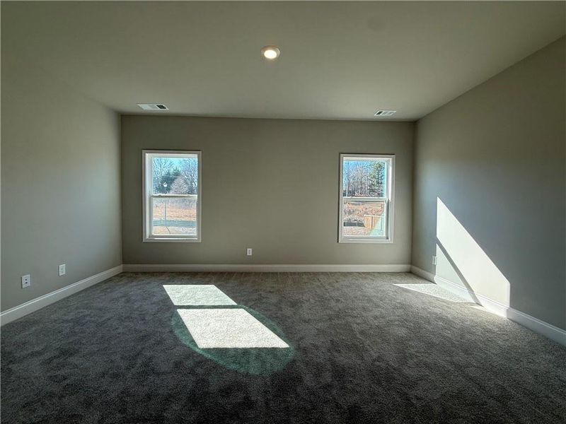 Spacious, unfurnished interior of a new home in Hidden Fields, Hoschton (Image 28).