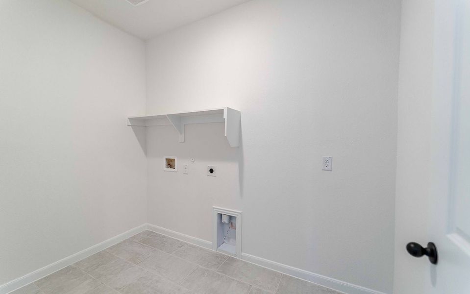 Spacious, unfurnished interior of a new home in Travis Ranch, Forney (Image 46). Spacious, unfurnished interior of a new home in Travis Ranch, Forney (Image 46).