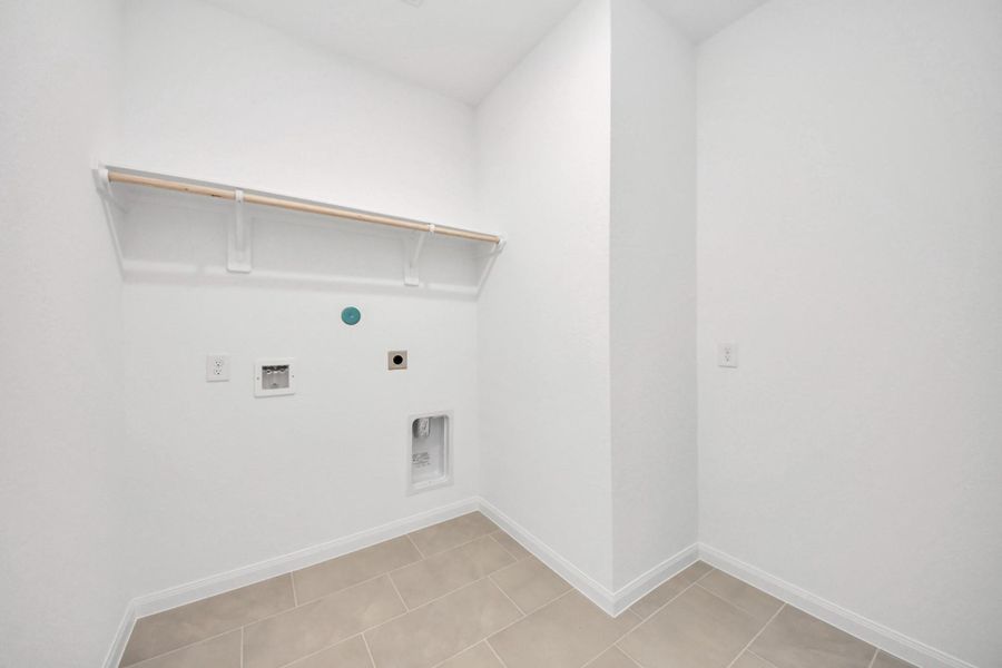 Spacious, unfurnished interior of a new home in , Katy (Image 22).